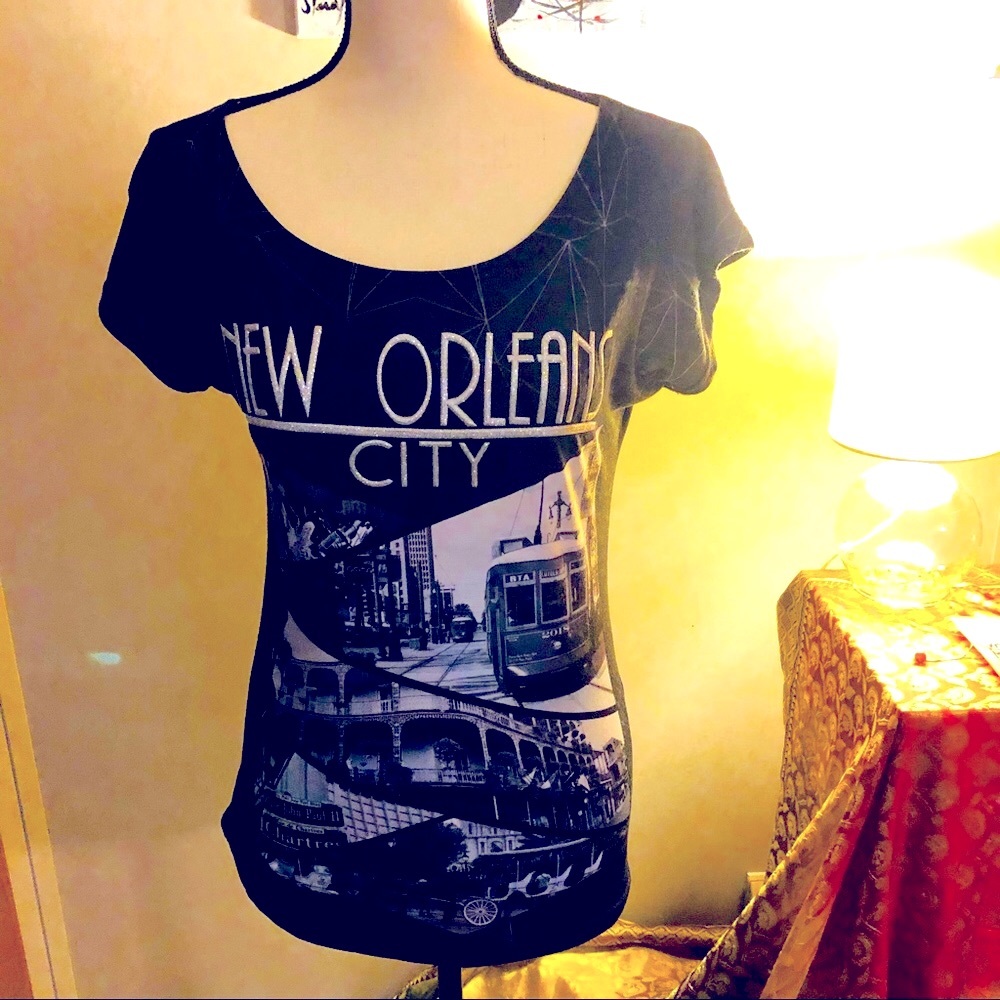 Scoop Neck T-shirt